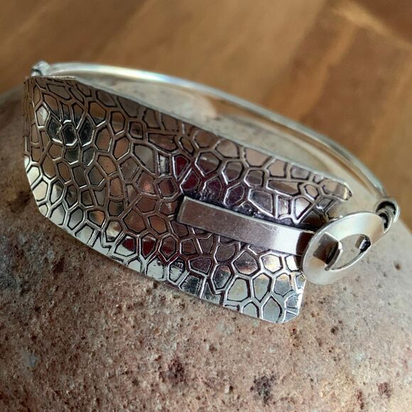 925 STERLING SILVER Artisan Made Bracelet - Picture 1 of 8